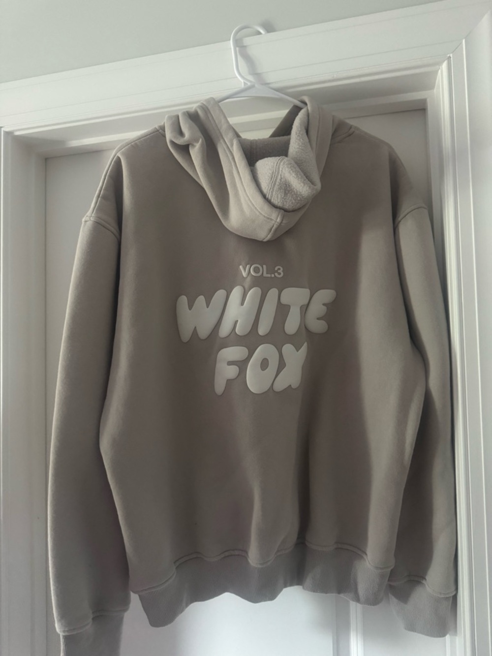 Offstage Moon white fox set (FULL SET) - Picture 2 of 7